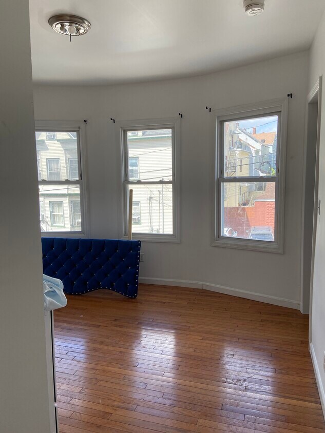 Kitchen - 192 N 4th St