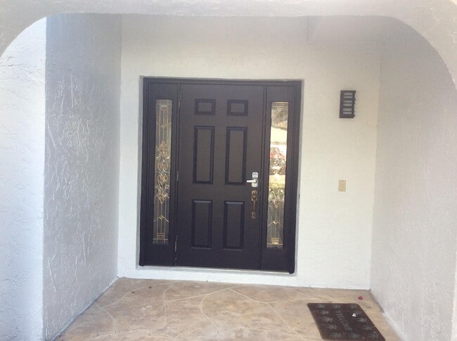 Building Photo - 12305 Sawgrass Ct