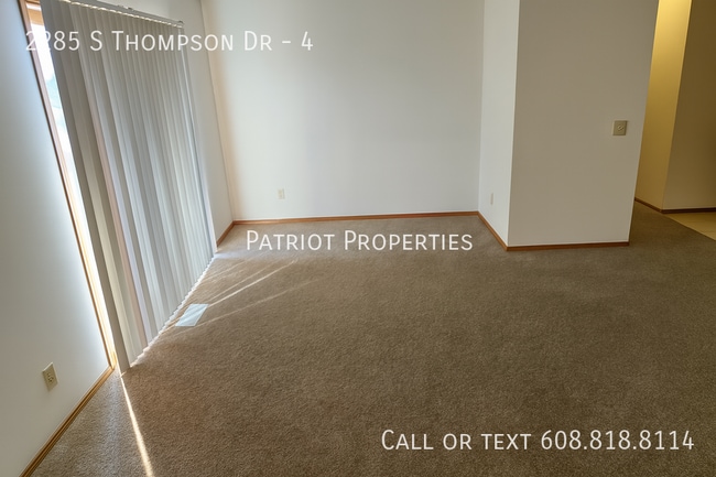 Building Photo - 2285 S Thompson Dr