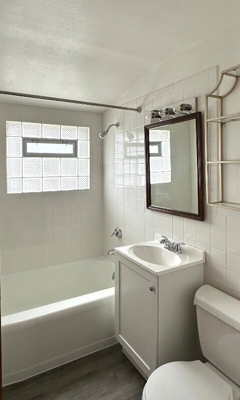 Building Photo - 154A N 79th St