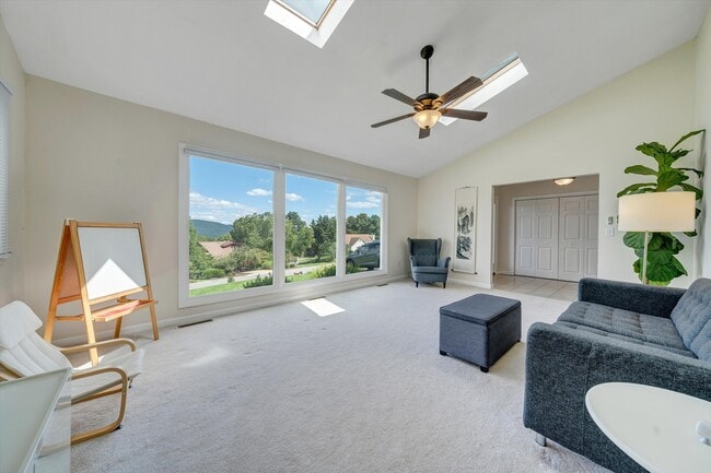 Building Photo - 504 Cedar Orchard Dr W