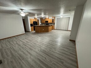 Building Photo - 12238 Buffalo Hills Dr