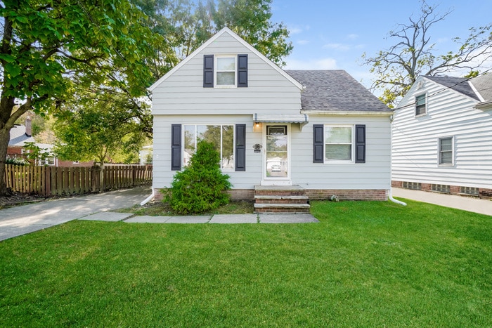 Primary Photo - 16 Broadmore Ave