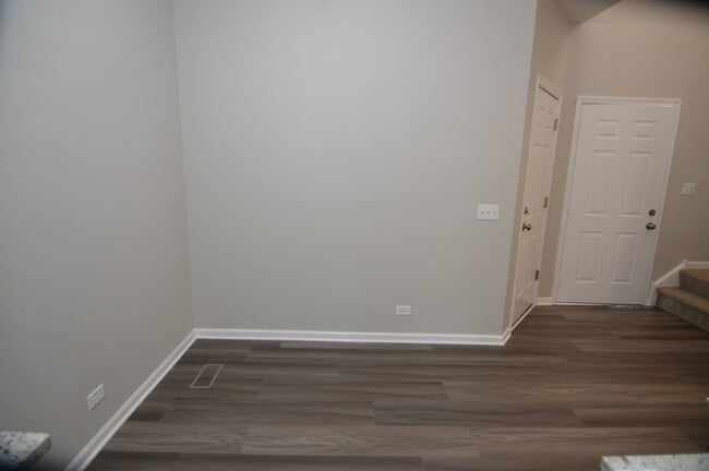 Building Photo - 8307 Sierra Woods Ln