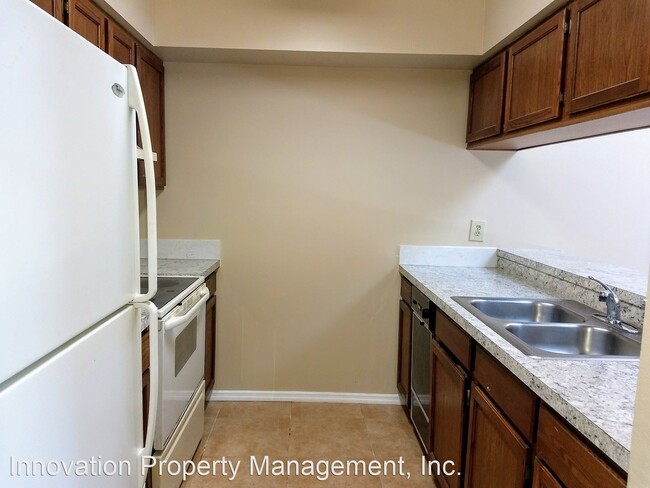 Building Photo - 2 br, 2 bath House - 2823 Hunt Club Ln.