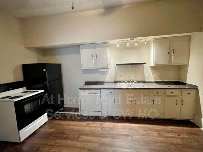 Foto del edificio - 920 W Mt Vernon St