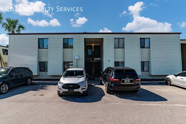 Foto del edificio - 308 Miracle Strip Pkwy SW