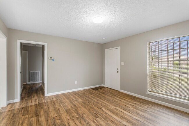 Foto del edificio - 6602 Indian Lake Dr