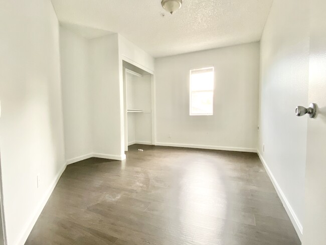 Building Photo - 356 S Rampart Blvd Los Angeles, CA 90057