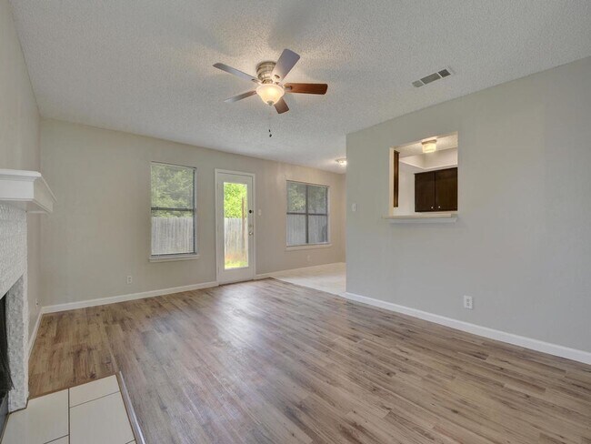 Building Photo - 9203 Kempler Dr