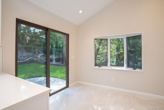 Foto del edificio - 17 Vista Dr