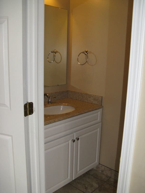 Foto del edificio - 1551 Glenn Ave