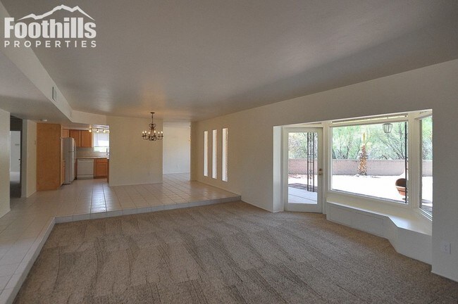 Building Photo - 4951 E Mission Hill Pl