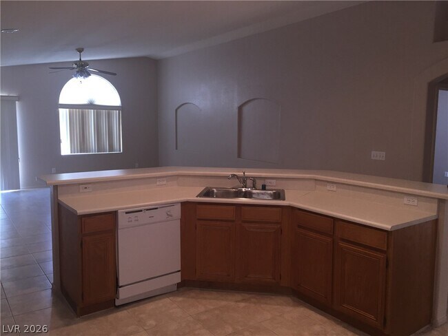 Foto del edificio - 1526 Silver Sunset Dr