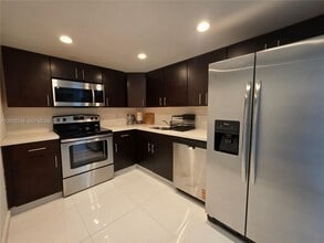 Building Photo - 1200 NE Miami Gardens Dr
