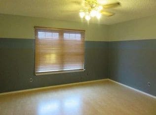 Building Photo - This is a great home for a commuter.