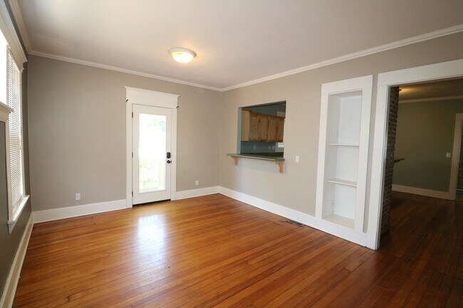 Building Photo - 826 Vattier Street