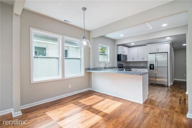 Building Photo - 3 br, 2 bath House - 807 R Gilbert Street SE