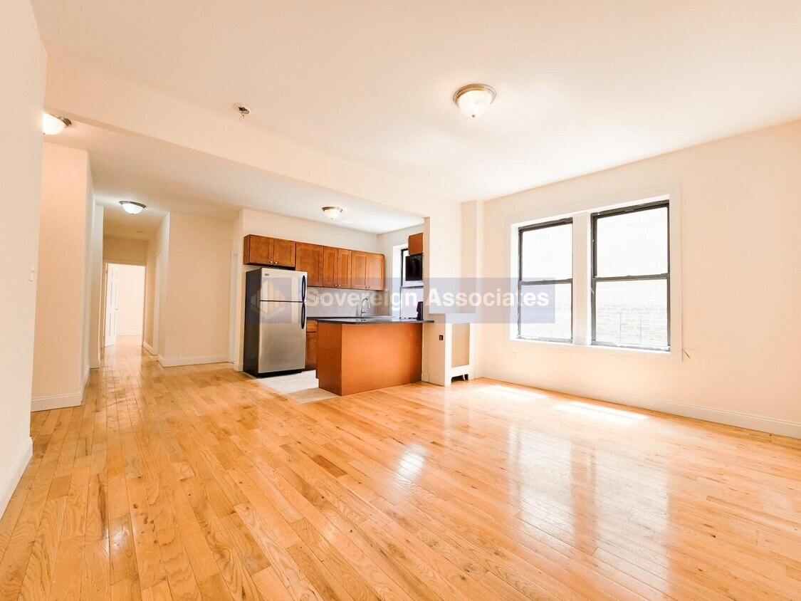 Primary Photo - 270 Fort Washington Avenue