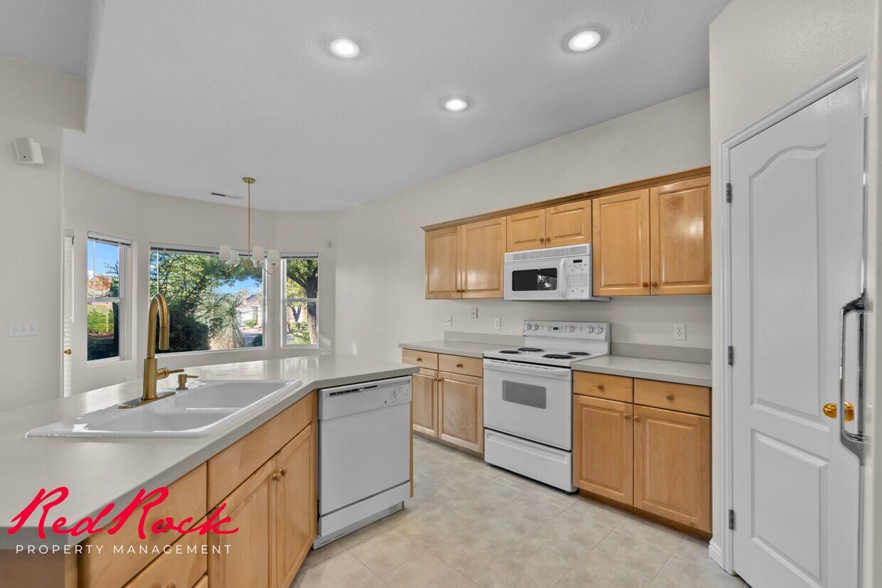 Foto principal - Newly Updated 2 Bedroom Home in Washington!