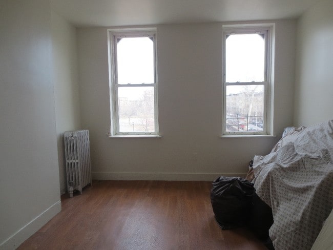 Building Photo - 280 Knickerbocker Ave