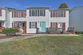 Building Photo - 243 Hunter Hills Cir