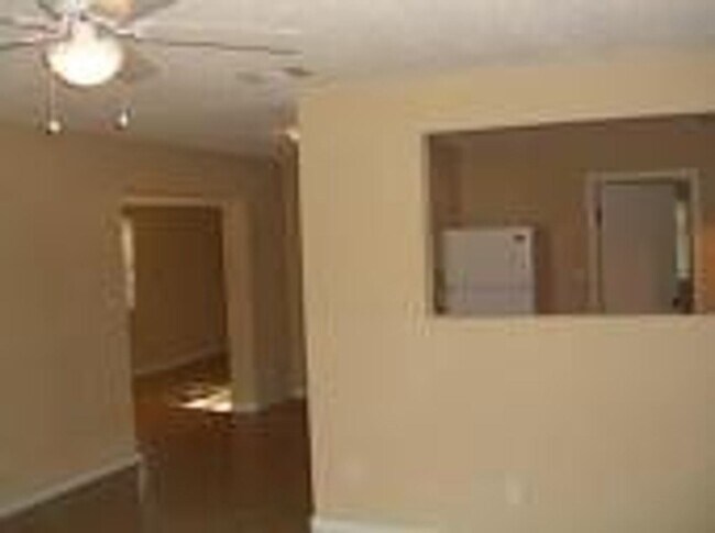 Foto del edificio - 4 br, 2 bath House - 4638 Herta Rd