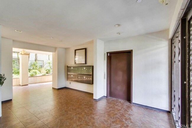Foto del edificio - 630 E Olive Ave