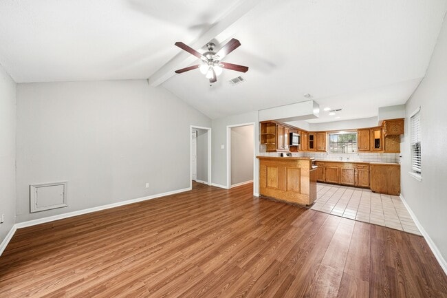 Building Photo - 12903 Claygate Dr