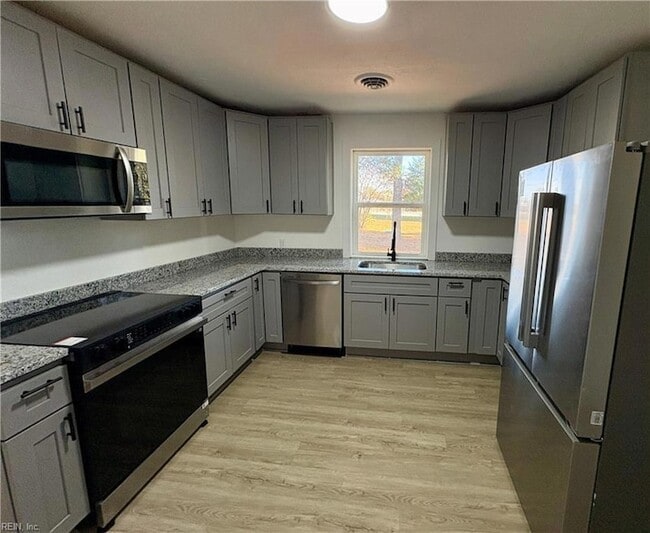 Foto del edificio - 889 W Main St