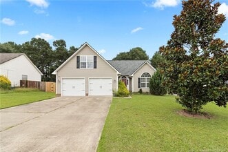 Building Photo - 111 Silverberry Ct