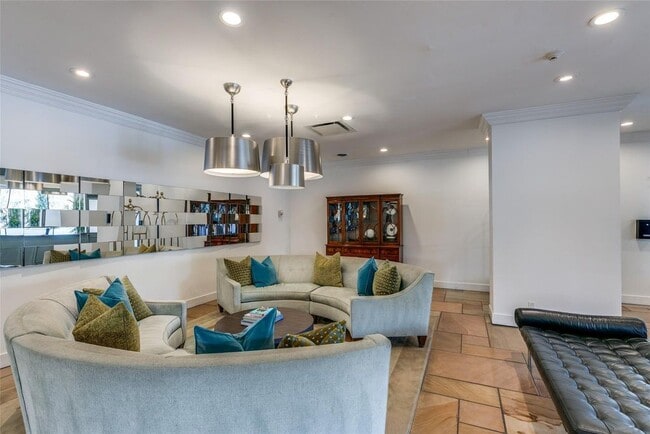 Building Photo - 3883 Turtle Creek Blvd
