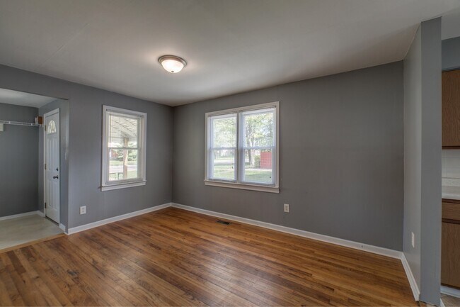 Foto del edificio - 20340 E 8 Mile Rd