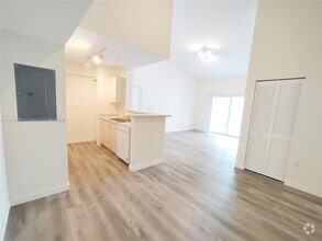 Building Photo - 711 SW 111th Way