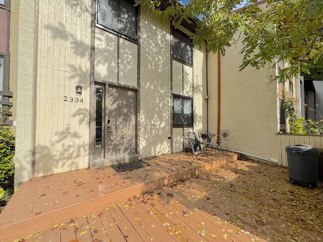 Foto del edificio - Charming Reston Townhome in a Prime Location