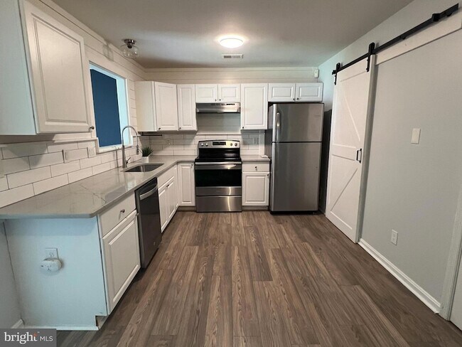 Building Photo - 4506 Luau Ct