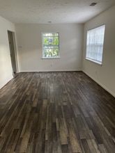 Building Photo - 8200 Walutes Cir