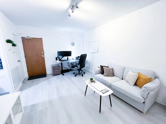 Foto del edificio - 2141 I St NW