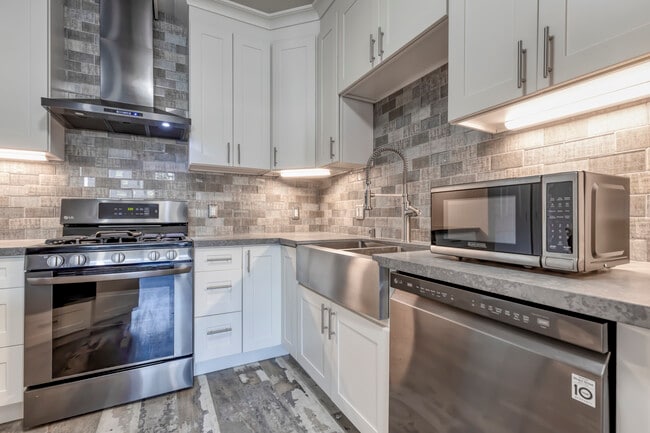 Building Photo - 550 Park Blvd