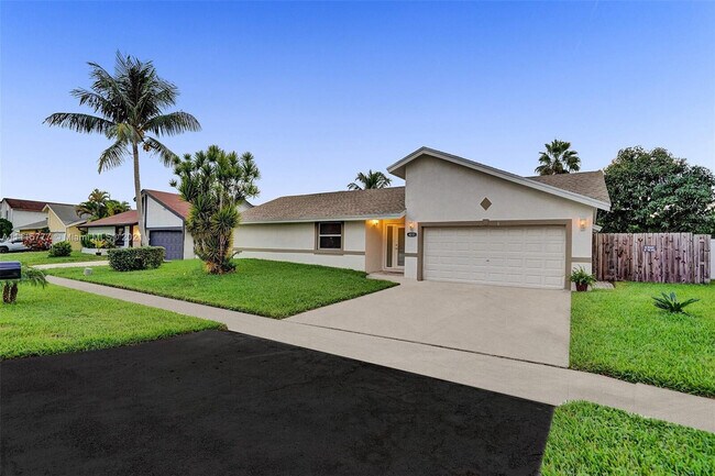 Foto del edificio - 4221 NW 75th Terrace