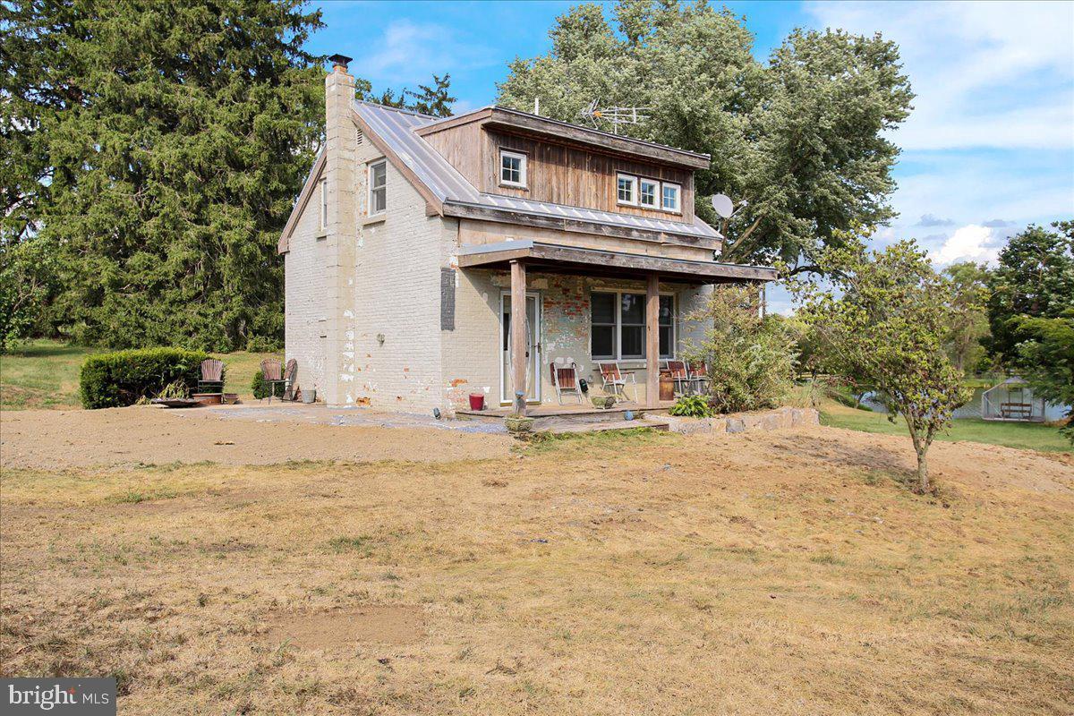 Primary Photo - 235 Hetrick Rd