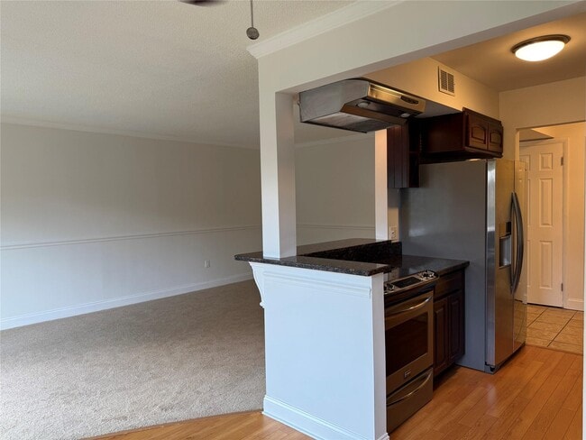 Building Photo - 614 Cherry Hill Dr