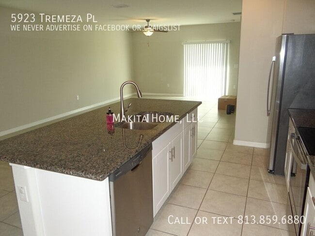 Photo - 5923 Tremeza Pl House