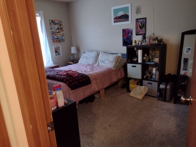Foto del edificio - Five Bedroom House for Rent in Bellingham