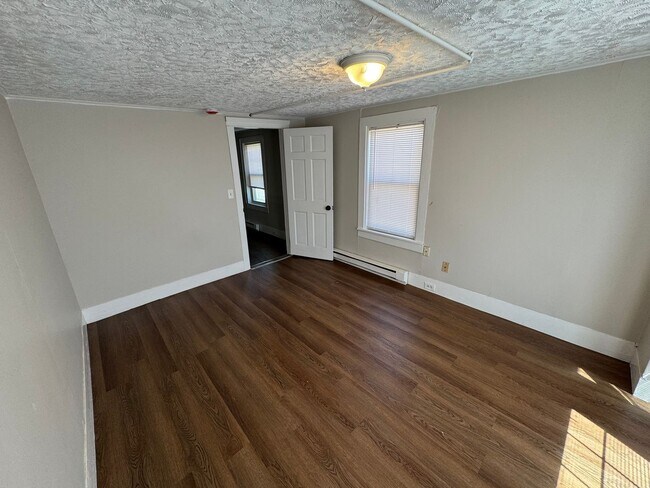 Foto del edificio - 48-50 Portland Street - - 1-Unit 50