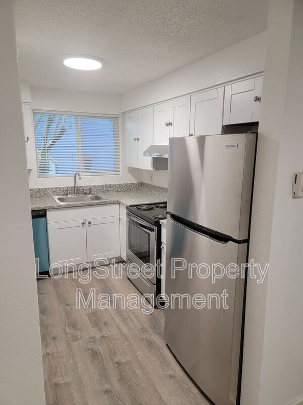 Foto del edificio - 3151 N Shore Dr SE