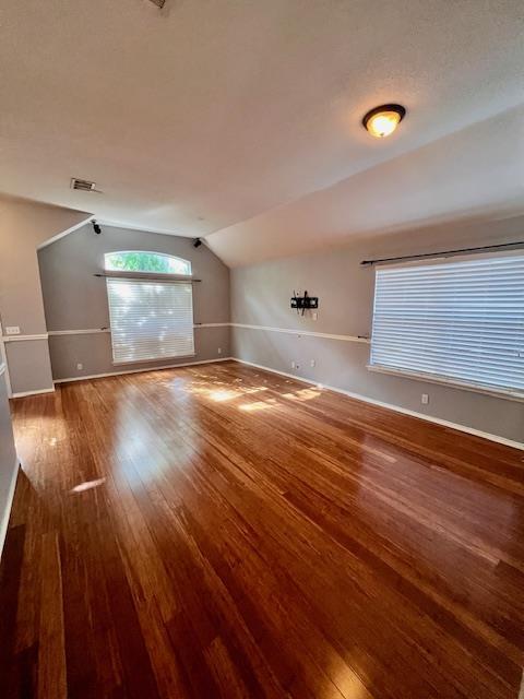 Foto del edificio - 20901 Jumpers Delight Ln