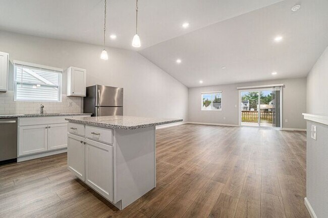 Foto del edificio - 2331 Richardson Ct