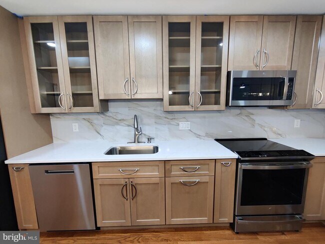 Building Photo - 9441 Park Hunt Ct