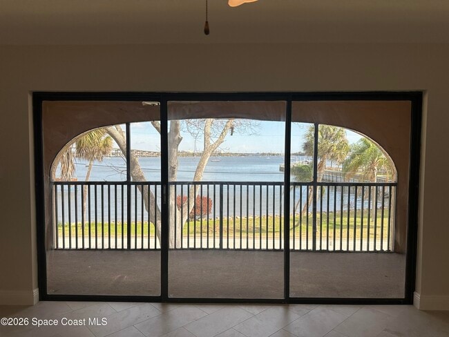 Building Photo - 55 Riverside Dr